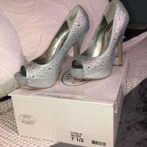 Steve madden silver rhinestone heels